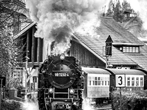 Hintergrundvideo | Harzer Schmalspurbahn am Westerntor