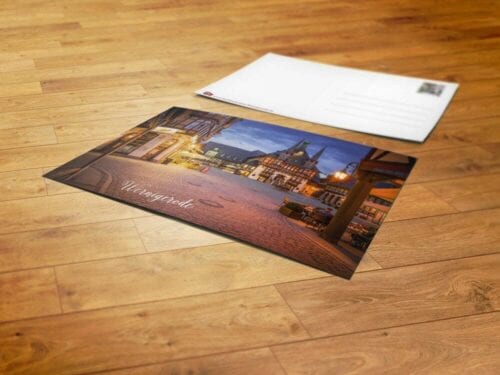 Rathaus mit Marktplatz bei Nacht (Postkarte)