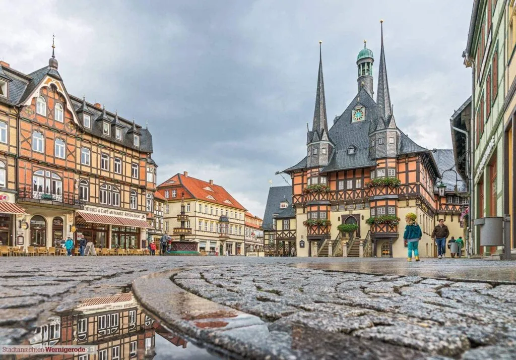 Marktplatz nach Regen